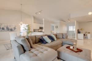 10223 N Circle Lake Dr, Boynton Beach, FL 33437, Sold 11/17/21
