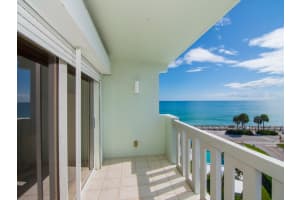 4049 Ocean Dr, Vero Beach, FL 32963, Sold 02/11/22