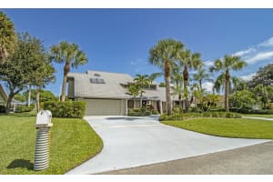 9267 SE Gettysburg Ct, Hobe Sound, FL 33455, Sold 11/18/21