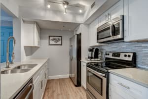 157 Yacht Club Way, Hypoluxo, FL 33462, Sold 12/10/21