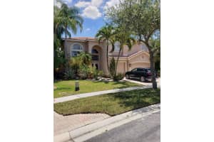 Saturnia, 19323 Skyridge Cir, Boca Raton, FL 33498, Sold 01/31/22