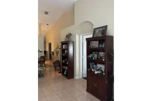 149 N Lakeshore Dr, Hypoluxo, FL 33462, Sold 01/14/22