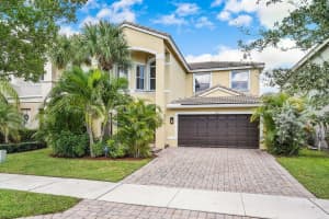 4283 S Magnolia Cir, Delray Beach, FL 33445, Sold 11/19/21