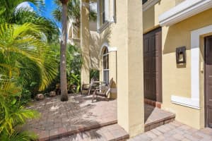 4283 S Magnolia Cir, Delray Beach, FL 33445, Sold 11/19/21