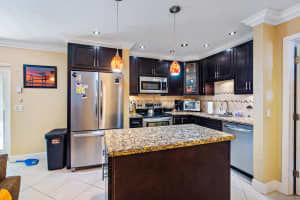 20 Crossings Cir, Boynton Beach, FL 33435, Sold 12/17/21