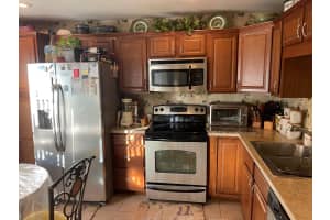 13045 Albright Ct, Wellington, FL 33414, Sold 12/17/21