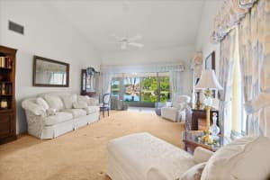 6060 SE Martinique Dr, Stuart, FL 34997, Sold 11/22/21