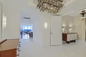 5000 N Ocean Dr, Riviera Beach, FL 33404, Sold 01/13/22