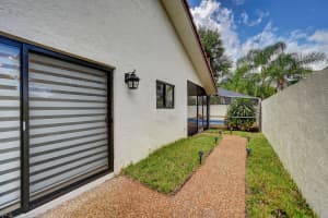 6897 Palmar Ct, Boca Raton, FL 33433, Sold 11/15/21