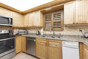12568 Shoreline Dr, Wellington, FL 33414, Sold 12/15/21