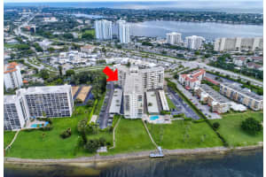 336 Golfview Rd, North Palm Beach, FL 33408, Sold 01/05/22