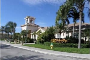 5001 Wiles Rd, Coconut Creek, FL 33073, Sold 11/13/21