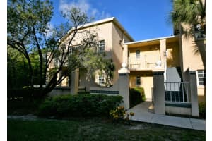 1628 SE Green Acres Cir, Port St. Lucie, FL 34952, Sold 12/10/21