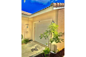 231 E Coral Trace Cir, Delray Beach, FL 33445, Sold 01/18/22