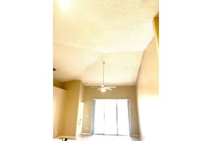 231 E Coral Trace Cir, Delray Beach, FL 33445, Sold 01/18/22