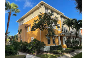 960 Millbrae Ct, West Palm Beach, FL 33401, Sold 01/13/22