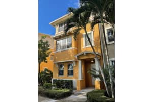 960 Millbrae Ct, West Palm Beach, FL 33401, Sold 01/13/22