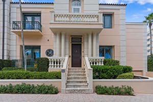 236 Bradley Pl, Palm Beach, FL 33480, Sold 11/30/21