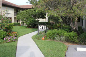211 SW South River Dr, Stuart, FL 34997, Sold 01/14/22