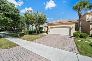 1211 W Magnolia Cir, Delray Beach, FL 33445, Sold 01/24/22