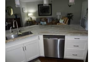 500 Scotia Dr, Hypoluxo, FL 33462, Sold 01/03/22