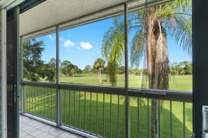 9450 Meadowood Dr, Fort Pierce, FL 34951, Sold 12/22/21
