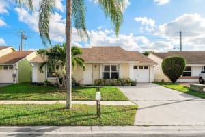 5273 Blueberry Hill Ave, Lake Worth, FL 33463, Sold 01/19/22