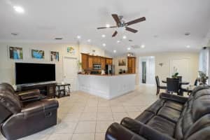10377 Boynton Pl Cir, Boynton Beach, FL 33437, Sold 02/01/22