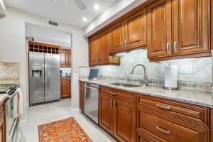 250 NE 20th St, Boca Raton, FL 33431, Sold 11/29/21