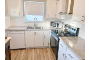 550 Sandpiper Cir Ln, Delray Beach, FL 33445, Sold 11/29/21