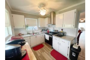 550 Sandpiper Cir Ln, Delray Beach, FL 33445, Sold 11/29/21