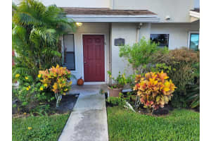 203 Shoreview Dr, Greenacres, FL 33463, Sold 11/29/21