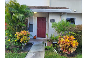 203 Shoreview Dr, Greenacres, FL 33463, Sold 11/29/21