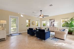256 W Bay Cedar Cir, Jupiter, FL 33458, Sold 03/18/22