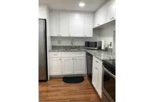 470 Executive Center Dr #1n, West Palm Beach, FL 33401, Sold 11/15/21