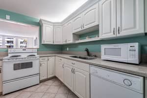 630 Ocean Dr, Juno Beach, FL 33408, Sold 11/10/21