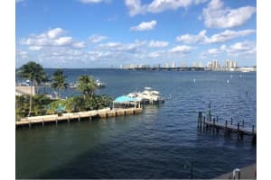 2650 Lake Shore Dr, Riviera Beach, FL 33404, Sold 01/28/22