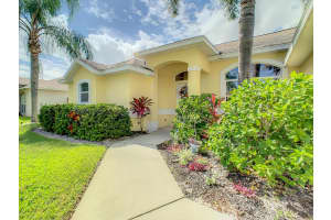 2020 NE Steven Ave, Jensen Beach, FL 34957, Sold 11/05/21