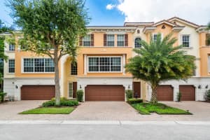 664 NE Francesca Ln, Boca Raton, FL 33487, Sold 12/07/21