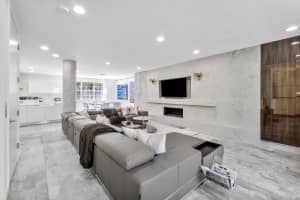 664 NE Francesca Ln, Boca Raton, FL 33487, Sold 12/07/21