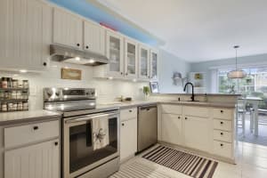 24 Maplecrest Cir, Jupiter, FL 33458, Sold 12/01/21