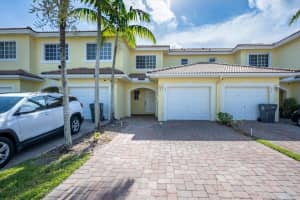 1071 Imperial Lake Rd, West Palm Beach, FL 33413, Sold 11/15/21