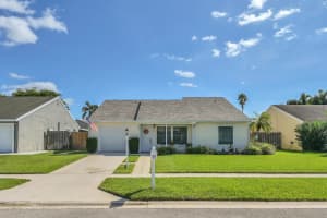 7973 Ridgewood Dr, Lake Worth, FL 33467, Sold 02/08/22