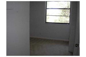 211 Lake Pointe Dr, Oakland Park, FL 33309, Sold 02/16/22