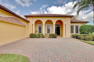 956 SW Grand Reserve Blvd, Port St. Lucie, FL 34986, Sold 01/10/22