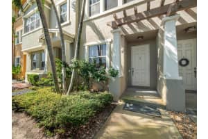 540 Amador Ln, West Palm Beach, FL 33401, Sold 12/17/21