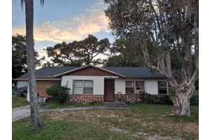 117 Devonshire Dr, Fort Pierce, FL 34946, Sold 03/04/22
