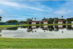 10359 S Circle Lake Dr, Boynton Beach, FL 33437, Sold 12/09/21