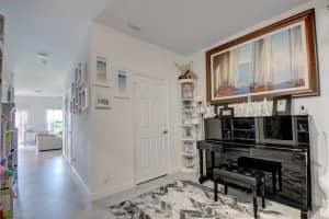 6117 Bangalow Dr, Lake Worth, FL 33463, Sold 11/30/21