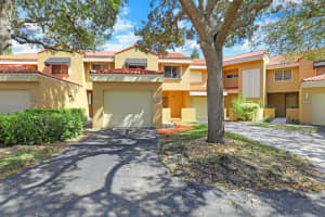 638 N University Dr, Plantation, FL 33324, Sold 12/08/21